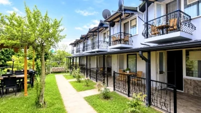 Kiraztepe birleşik apart bahçe görünümü
